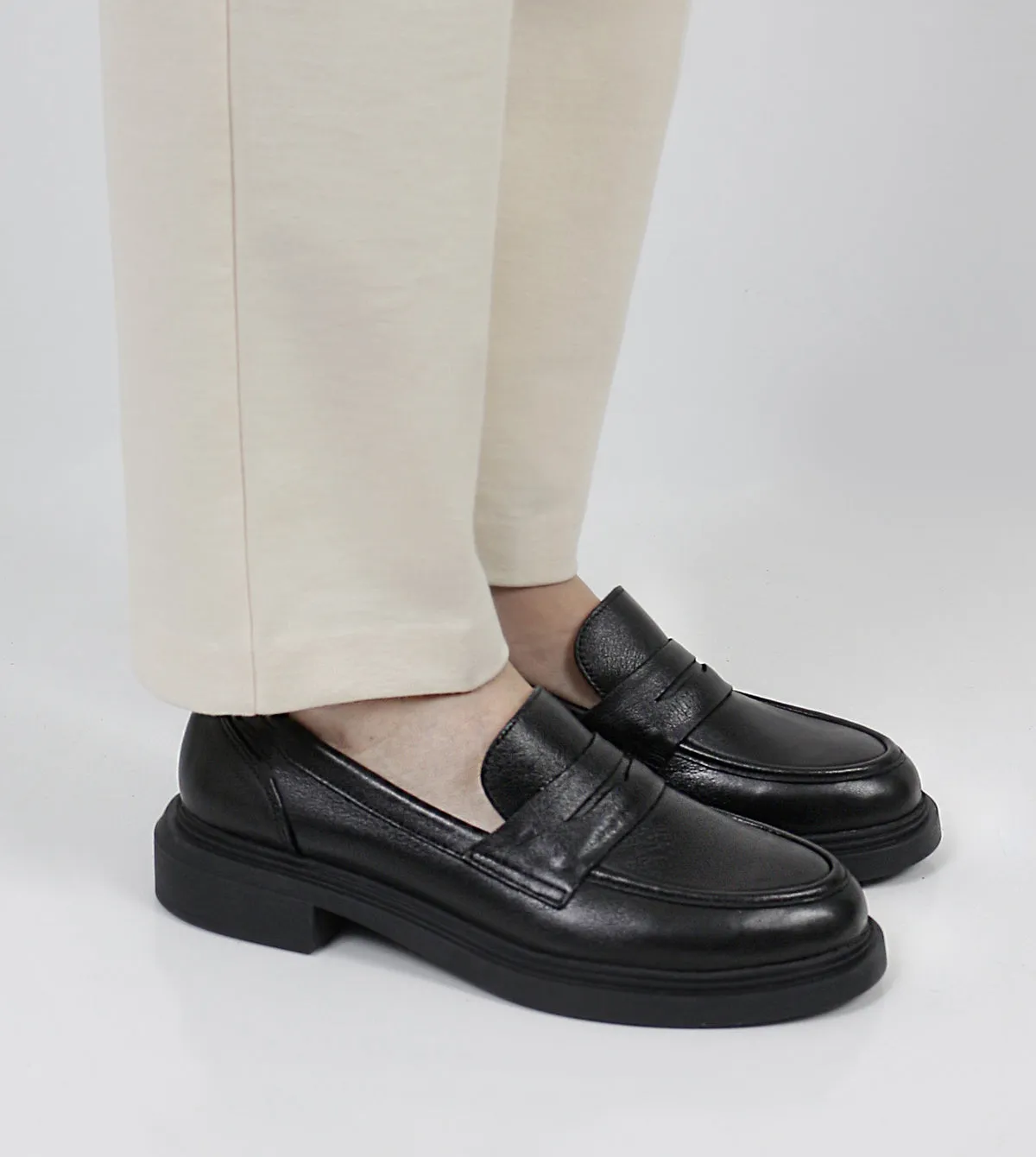 Inez Casual Loafers by Sempre Di