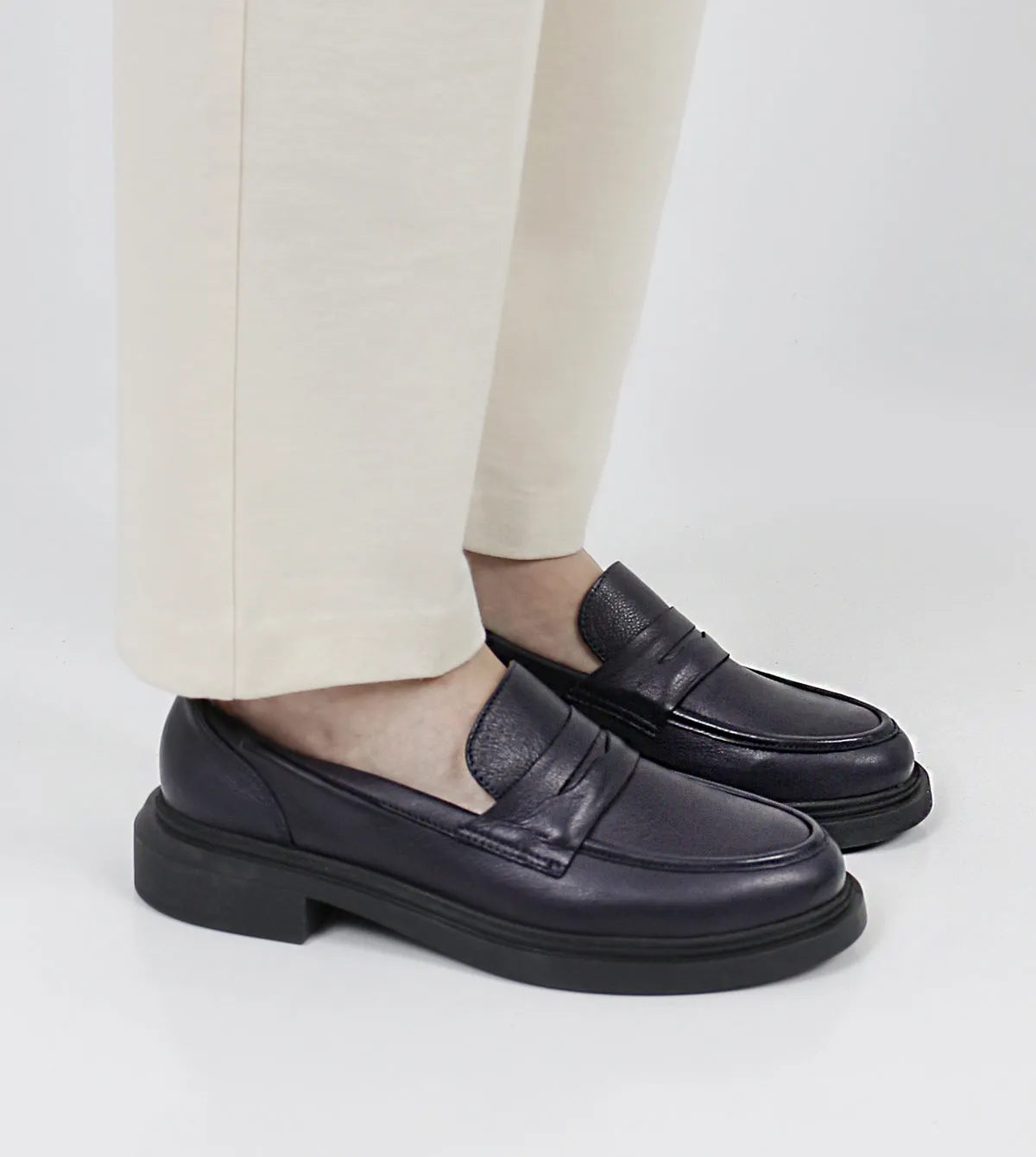 Inez Casual Loafers by Sempre Di