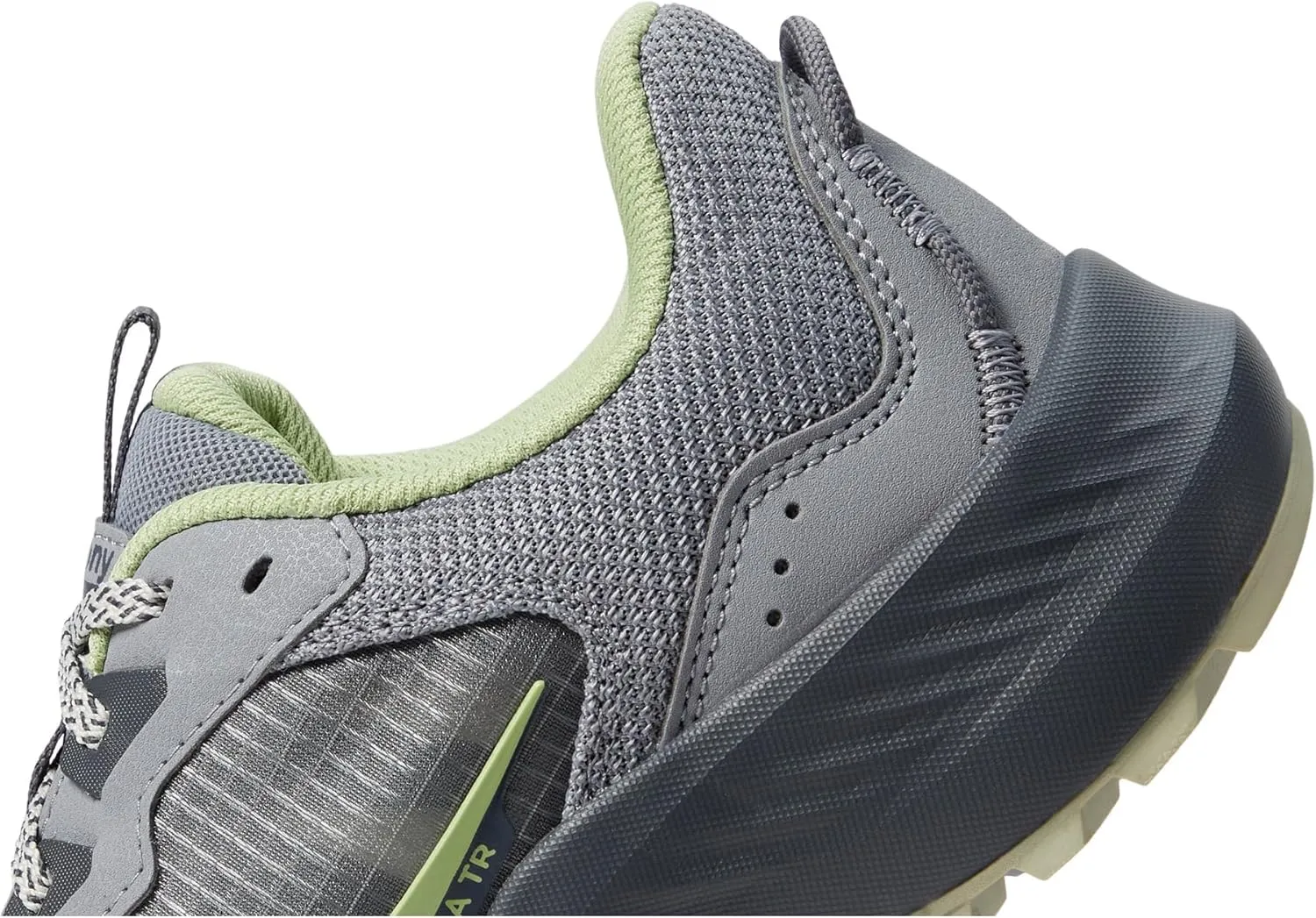 Saucony Women's Aura Tr Sneaker