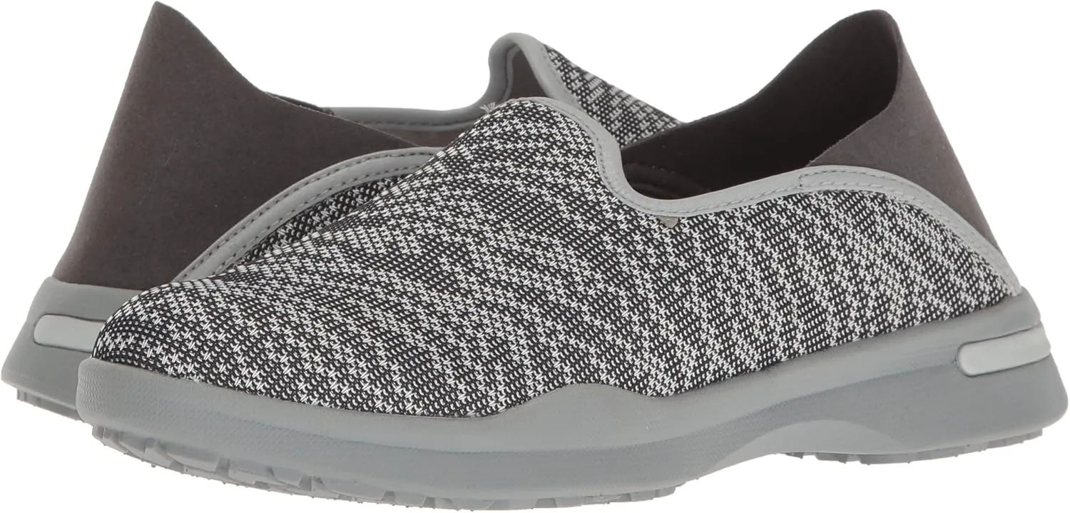 SoftWalk Women's Simba Flat