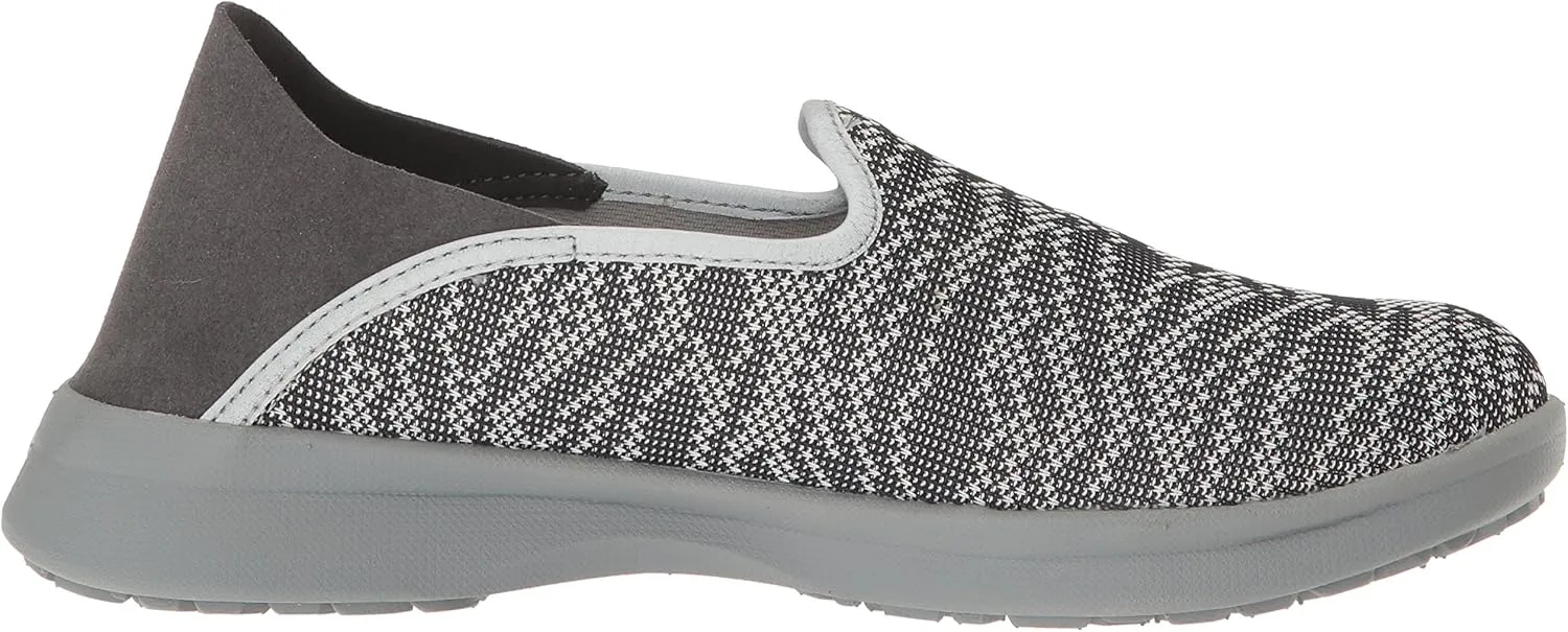 SoftWalk Women's Simba Flat