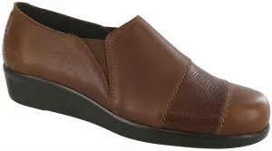 Women's Nora Slip On Loafer in Auburn / Lizard
