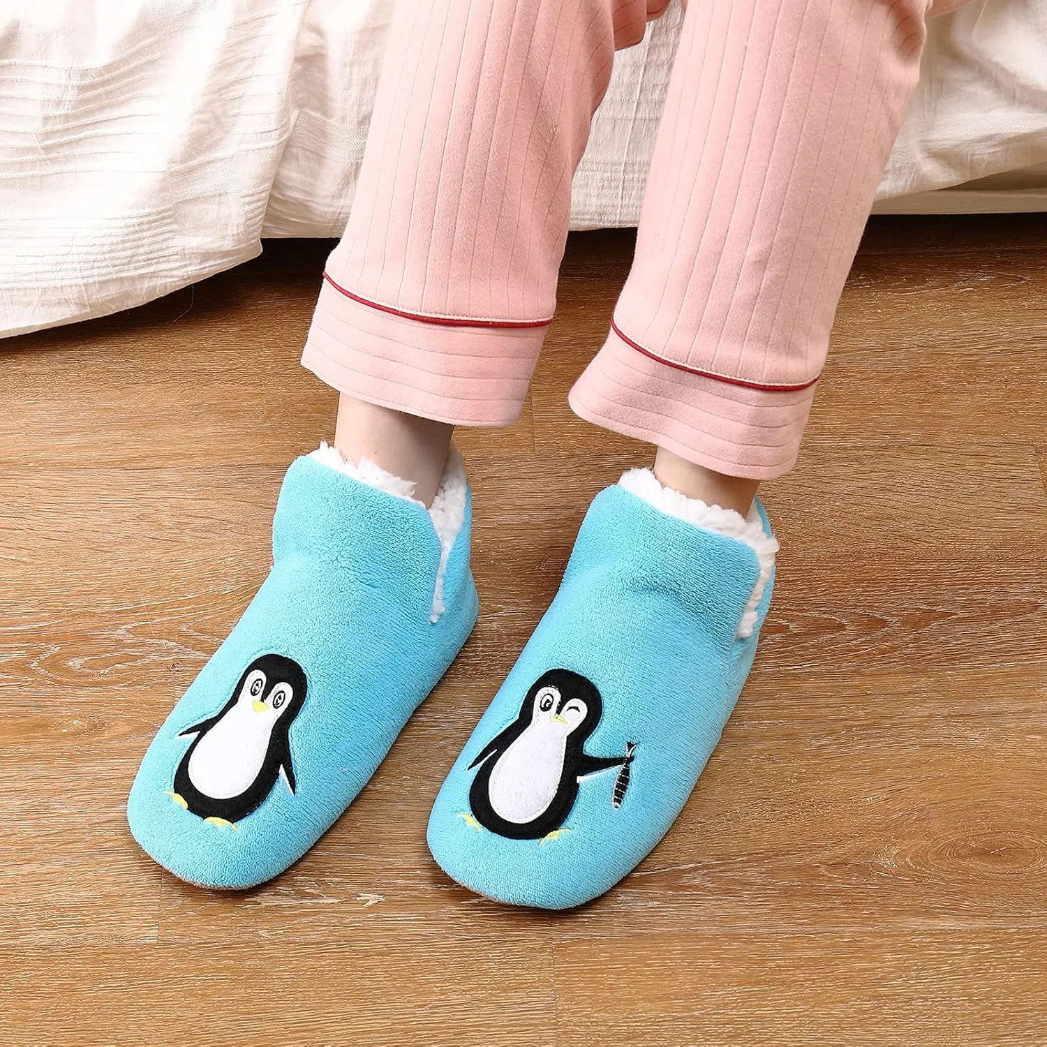 Women's Slipper Socks-Winter Fuzzy Warm Soft Cozy Non-Skid Fleece-Lined Penguin House Slippers Booties with Grips